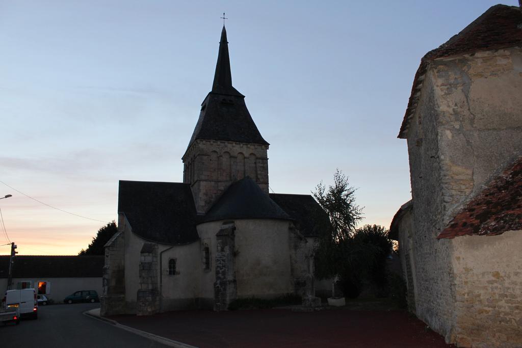 Gite De La Maison Fort Vereaux Quarto foto